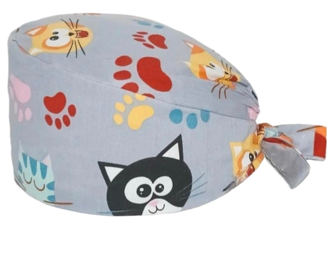 Gorro quirúrgico con diseño de gatos