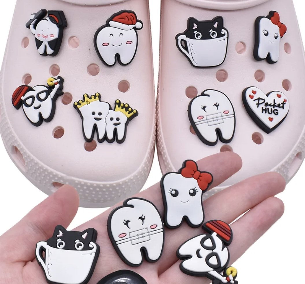 Charms para Zuecos / Jibbitz crocs / Adornos de Zapatos de PVC (5 Unidades) Diseño de dientes.
