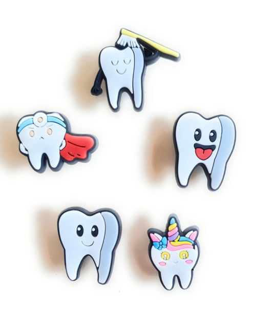 Charms para Zuecos / Jibbitz Crocs / Adornos de Zapatos de PVC (5 Unidades) Diseño de dientes.