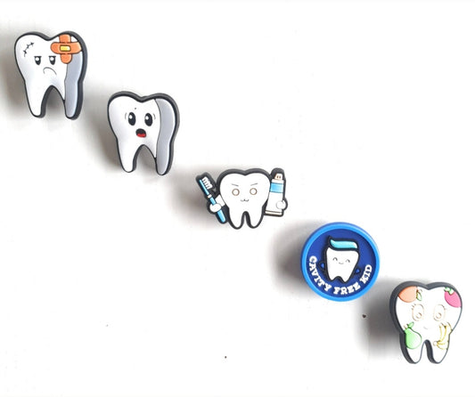 Charms para Zuecos / Jibbitz crocs / Adornos de Zapatos de PVC (5 Unidades) Diseño de dientes.