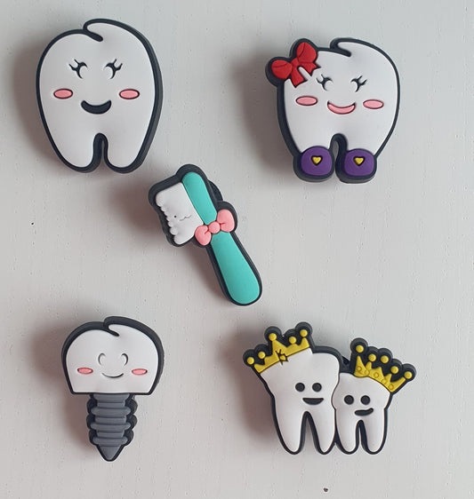 Charms para Zuecos / Jibbitz crocs / Adornos de Zapatos de PVC (5 Unidades) Diseño de dientes.
