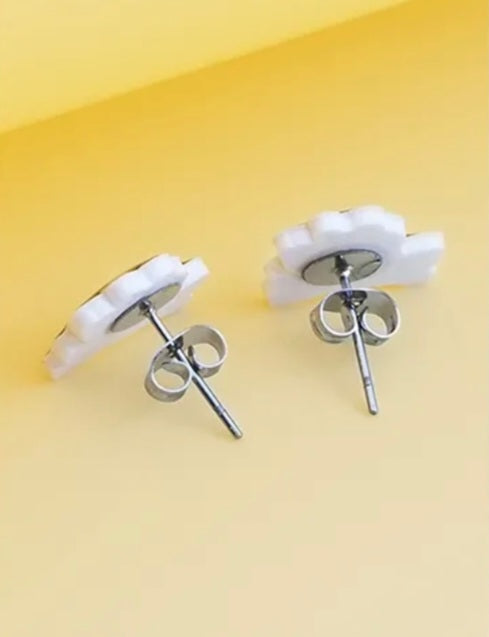 Pendientes de Resina Acrílica con forma de Corona sobre Implante (1 Par)