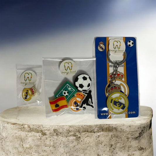 Pack Accesorios de Fútbol del Real Madrid.