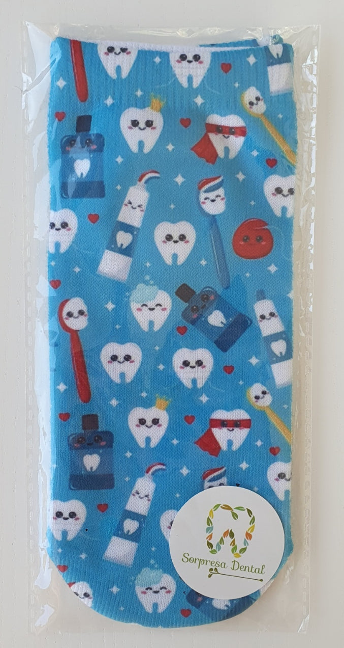 Calcetines cortos tobilleros con estampado de dientes (azul).